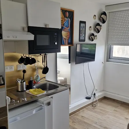 Avec Sa Salle De De Bain Privative בית אירוח מאסי